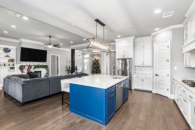 37359 Cypress Hollow Ave, Prairieville, LA 70769