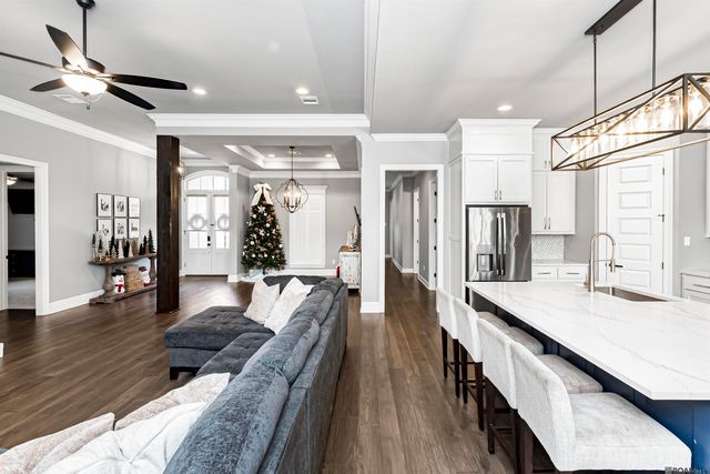 37359 Cypress Hollow Ave, Prairieville, LA 70769