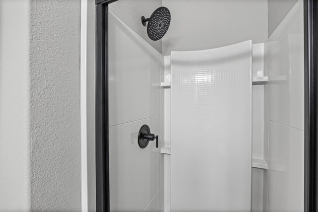 218 Lyre Leaf DR, Buda, TX 78610