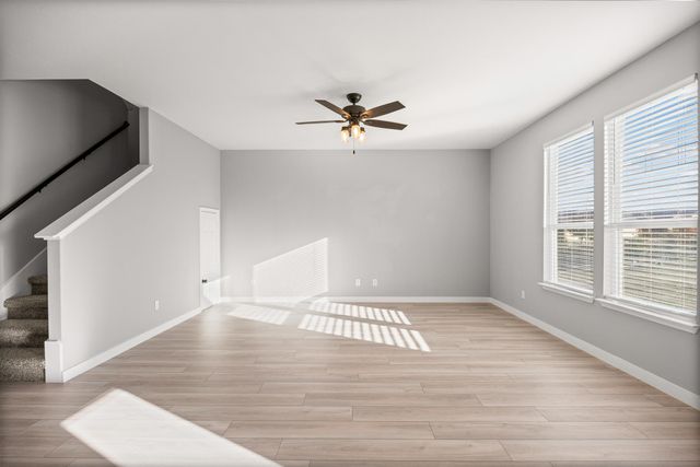 218 Lyre Leaf DR, Buda, TX 78610