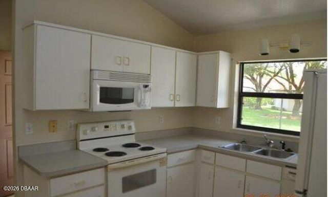 109 Chickadee Court, Daytona Beach, FL 32119