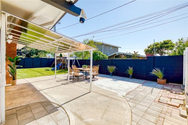 935 S Nutwood Street, Anaheim, CA 92804