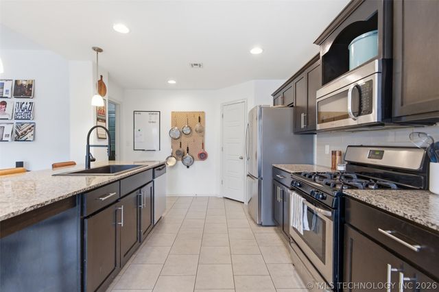 14611 E 111th Court N, Owasso, OK 74055