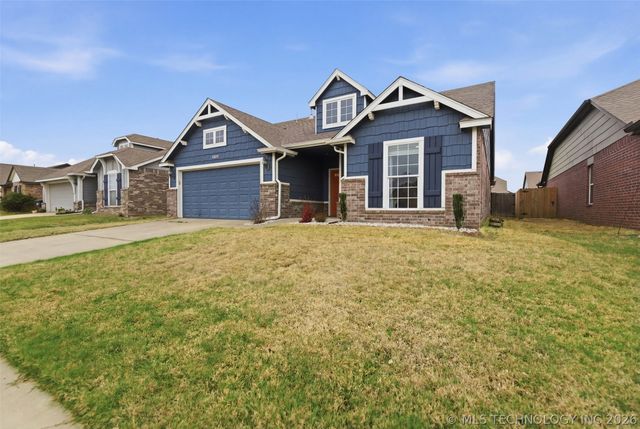 14611 E 111th Court N, Owasso, OK 74055