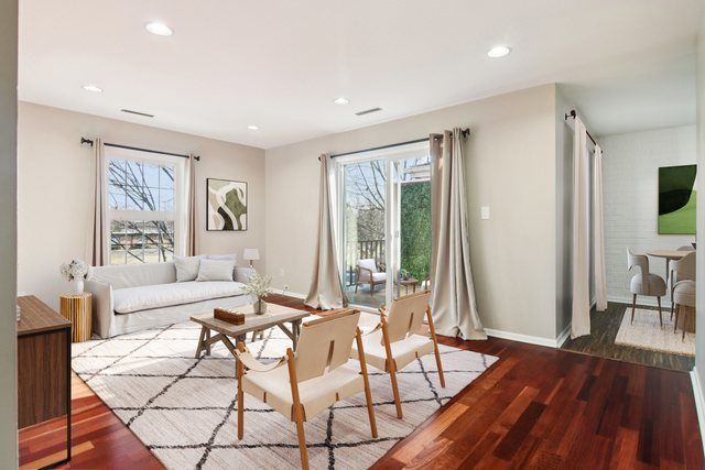 530 Devonshire Lane 13, Crystal Lake, IL 60014