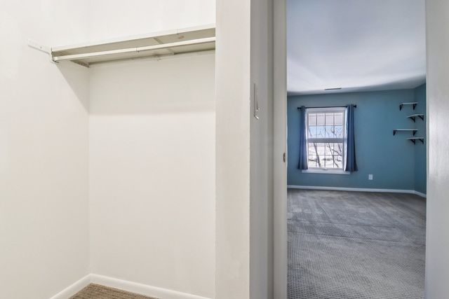 530 Devonshire Lane 13, Crystal Lake, IL 60014