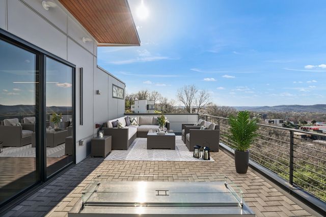 6012B Hill Cir, Nashville, TN 37209