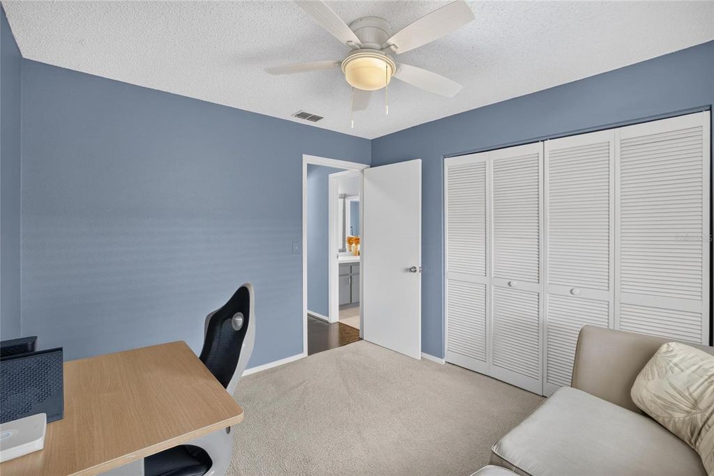 Image 24 of property listing at 15112 ROUNDUP DRIVE, Tampa, FL 33624