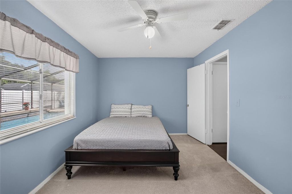 Image 25 of property listing at 15112 ROUNDUP DRIVE, Tampa, FL 33624