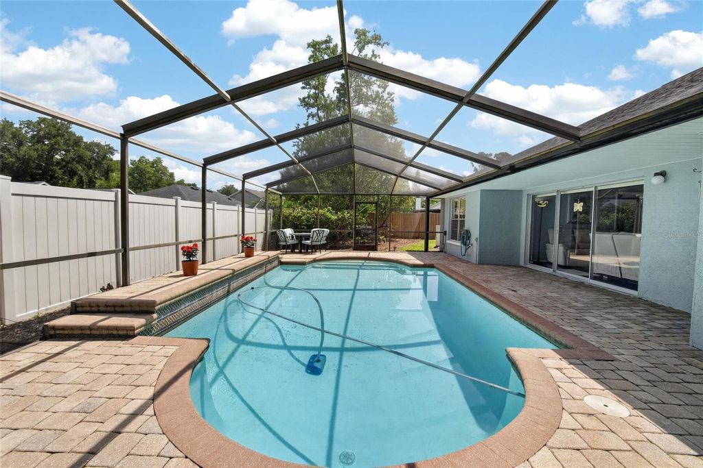 Image 30 of property listing at 15112 ROUNDUP DRIVE, Tampa, FL 33624