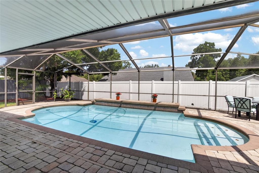 Image 33 of property listing at 15112 ROUNDUP DRIVE, Tampa, FL 33624