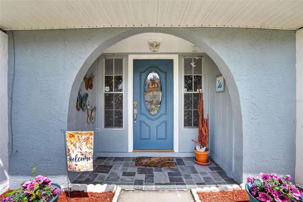 Image 6 of property listing at 15112 ROUNDUP DRIVE, Tampa, FL 33624