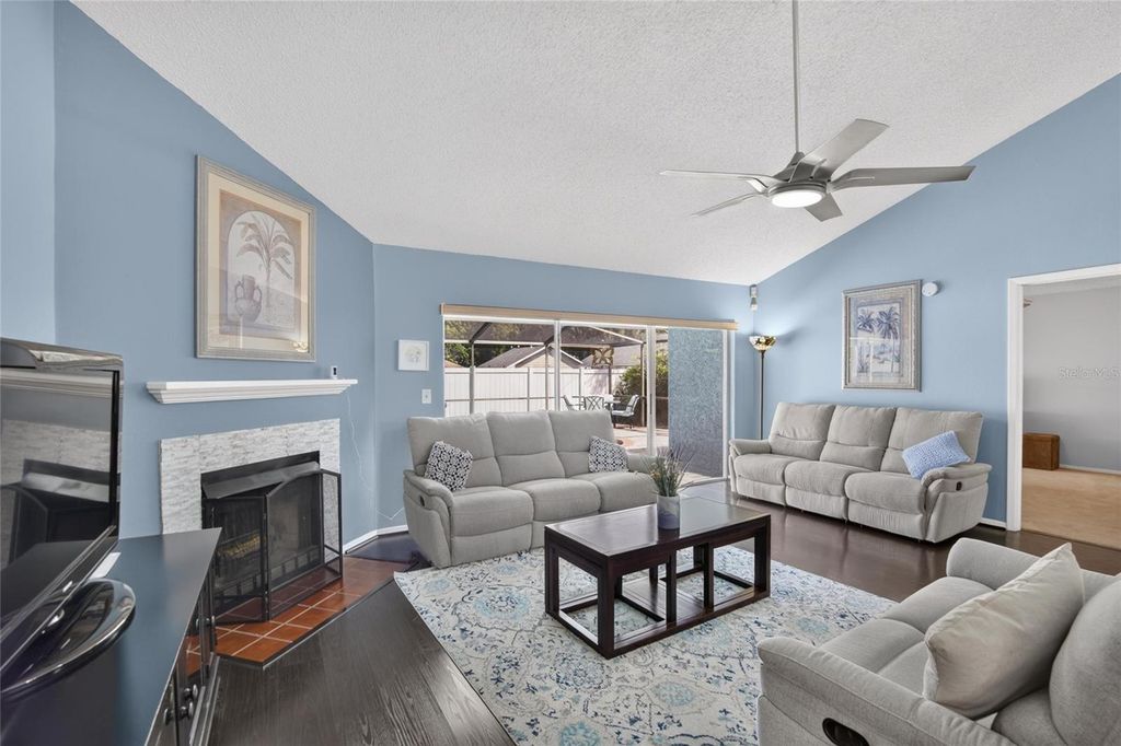 Image 9 of property listing at 15112 ROUNDUP DRIVE, Tampa, FL 33624