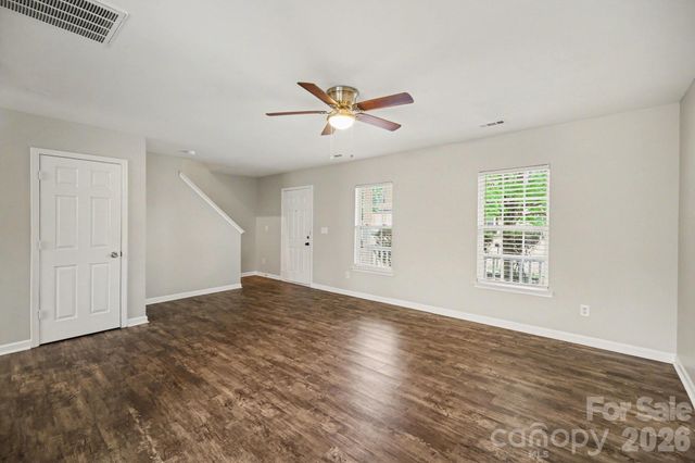 7916 Mcgarry Trail, Charlotte, NC 28214