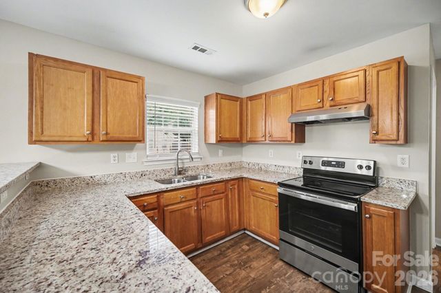7916 Mcgarry Trail, Charlotte, NC 28214