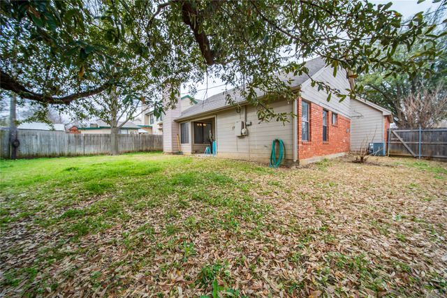 6003 Ivy Glen Drive, Arlington, TX 76017