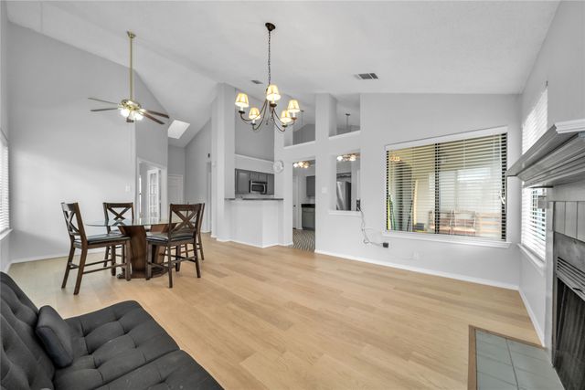 6003 Ivy Glen Drive, Arlington, TX 76017