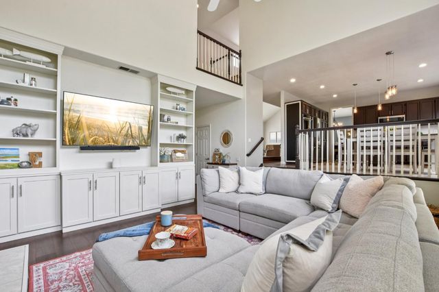 301 Russi Ct, Folsom, CA 95630