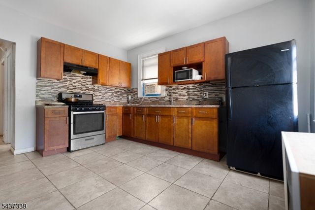 98 Delmar Pl, Irvington Twp., NJ 07111