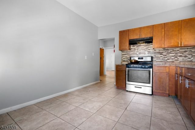 98 Delmar Pl, Irvington Twp., NJ 07111