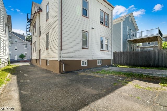 98 Delmar Pl, Irvington Twp., NJ 07111
