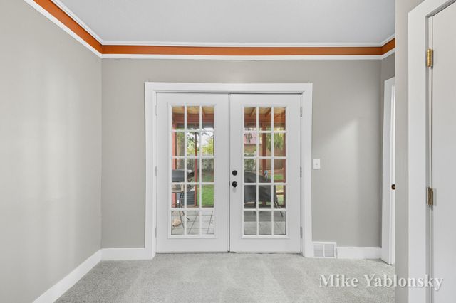 465 Kenwood Street Ne, City Of Grand Rapids, MI 49505