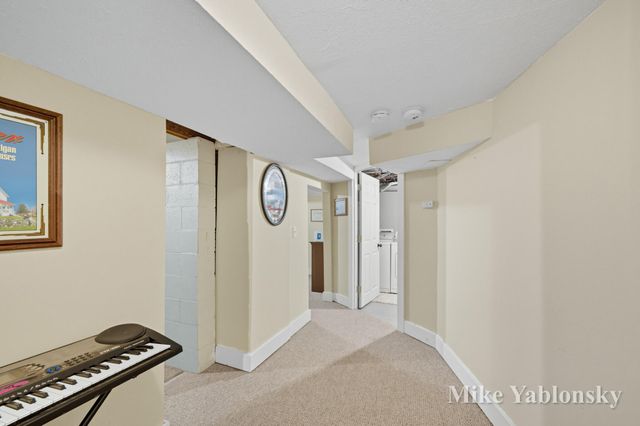 465 Kenwood Street Ne, City Of Grand Rapids, MI 49505