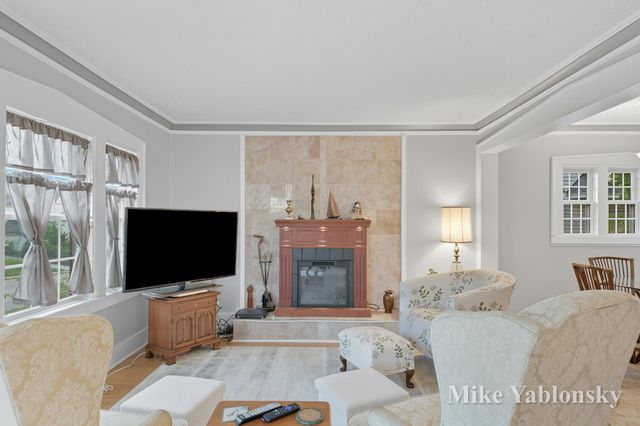 465 Kenwood Street Ne, City Of Grand Rapids, MI 49505