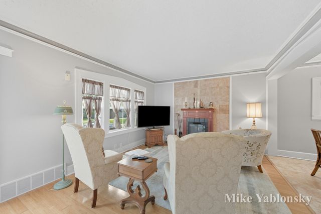 465 Kenwood Street Ne, City Of Grand Rapids, MI 49505