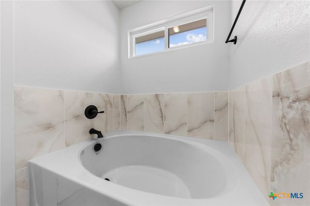 4623 Kings Crossing Boulevard, Temple, TX 76502