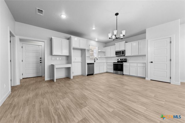 4623 Kings Crossing Boulevard, Temple, TX 76502