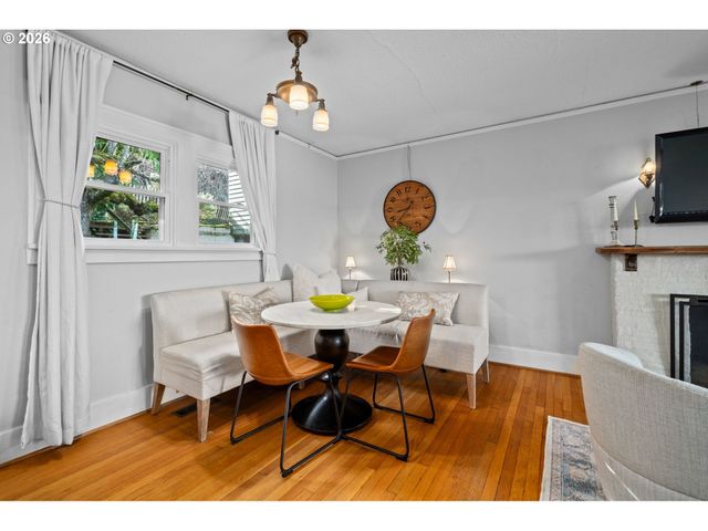 9685 Nw SAINT HELENS Rd, Portland, OR 97231