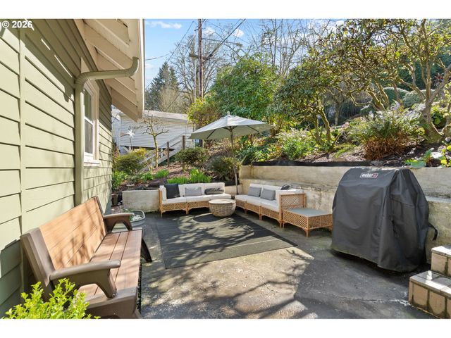 9685 Nw SAINT HELENS Rd, Portland, OR 97231