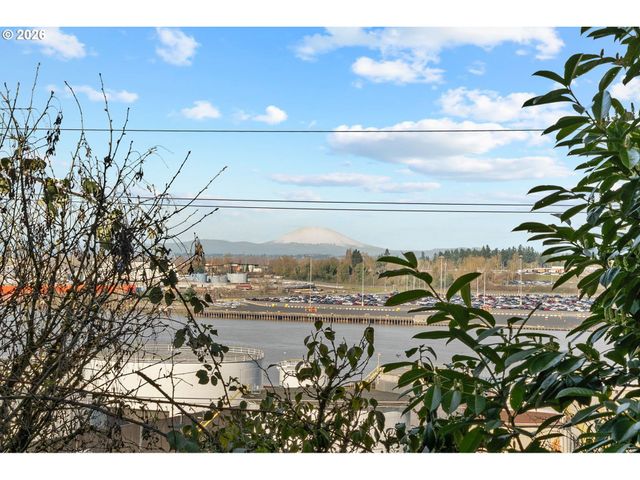 9685 Nw SAINT HELENS Rd, Portland, OR 97231