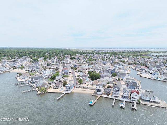 131 Bayview Drive, Brick, NJ 08723