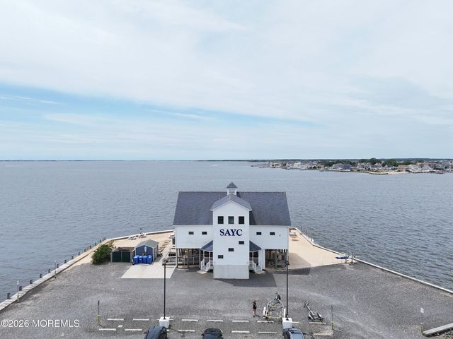 131 Bayview Drive, Brick, NJ 08723