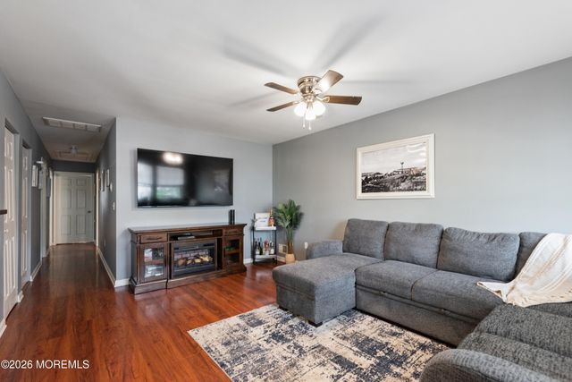 131 Bayview Drive, Brick, NJ 08723