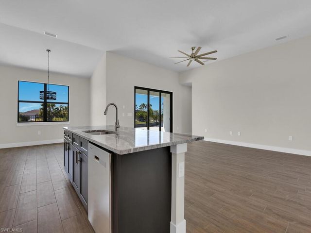 4124 NW 20th TER, Cape Coral, FL 33993