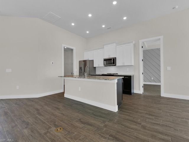 4124 NW 20th TER, Cape Coral, FL 33993