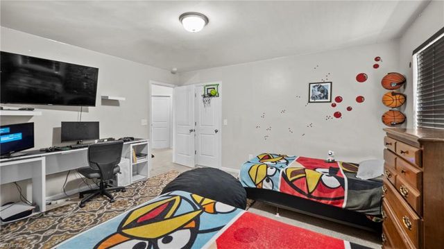 2050 Sinclair Trace, Burlington, NC 27215