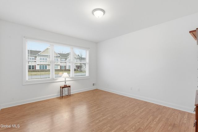 309 Lois Lane, Niskayuna, NY 12304