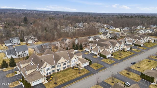 309 Lois Lane, Niskayuna, NY 12304