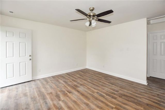 938 Schumann DR, Virginia Beach, VA 23452