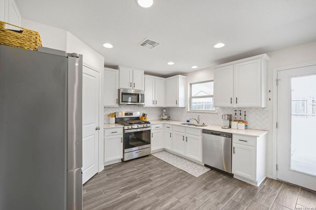 140 Witchhazel, San Marcos, TX 78666