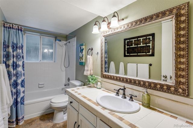 2912 Fauborough Court, Fort Collins, CO 80525