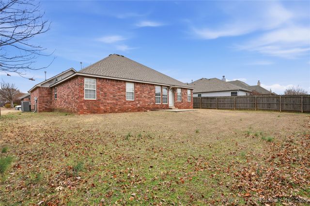 5304 Barr Drive, Sand Springs, OK 74063