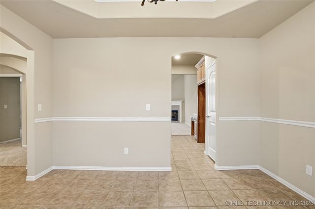 5304 Barr Drive, Sand Springs, OK 74063