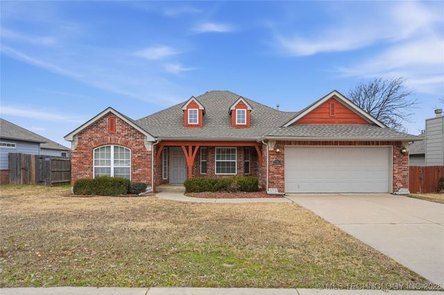 5304 Barr Drive, Sand Springs, OK 74063
