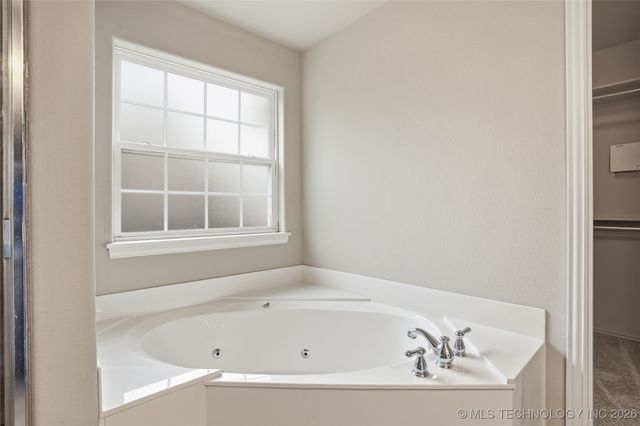 5304 Barr Drive, Sand Springs, OK 74063