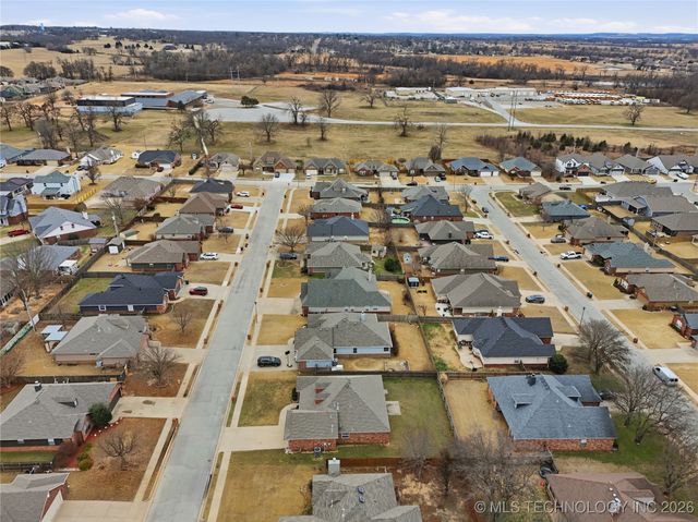 5304 Barr Drive, Sand Springs, OK 74063